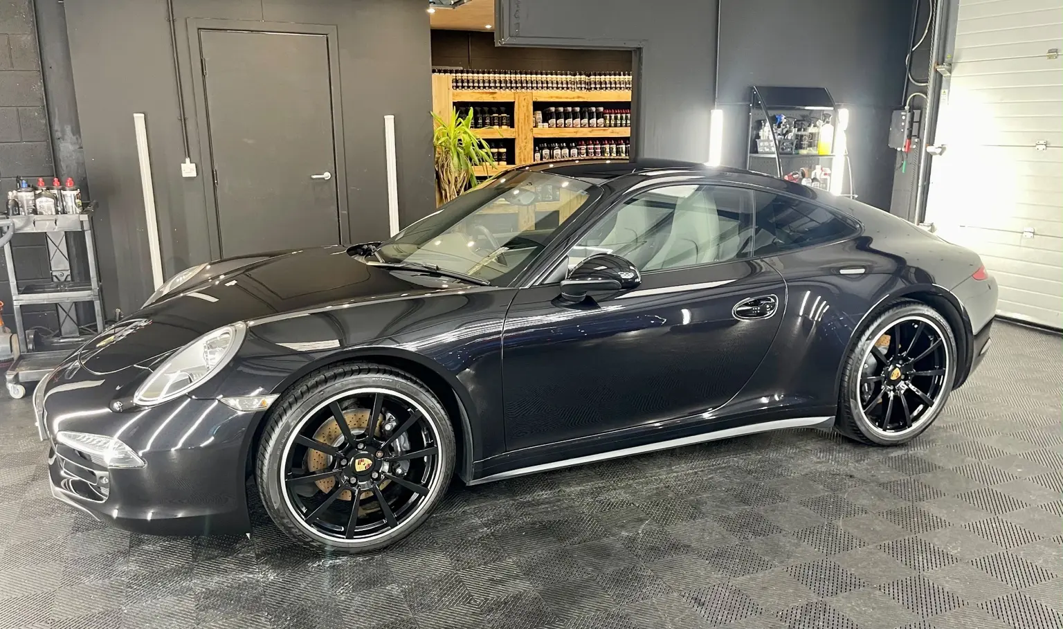 Porsche finish refinement by NME Detailing